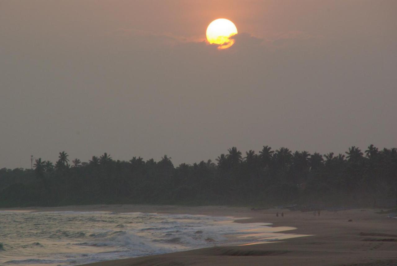 Lanka Beach Boutique Bungalows & Grand Villa Tangalle Dış mekan fotoğraf