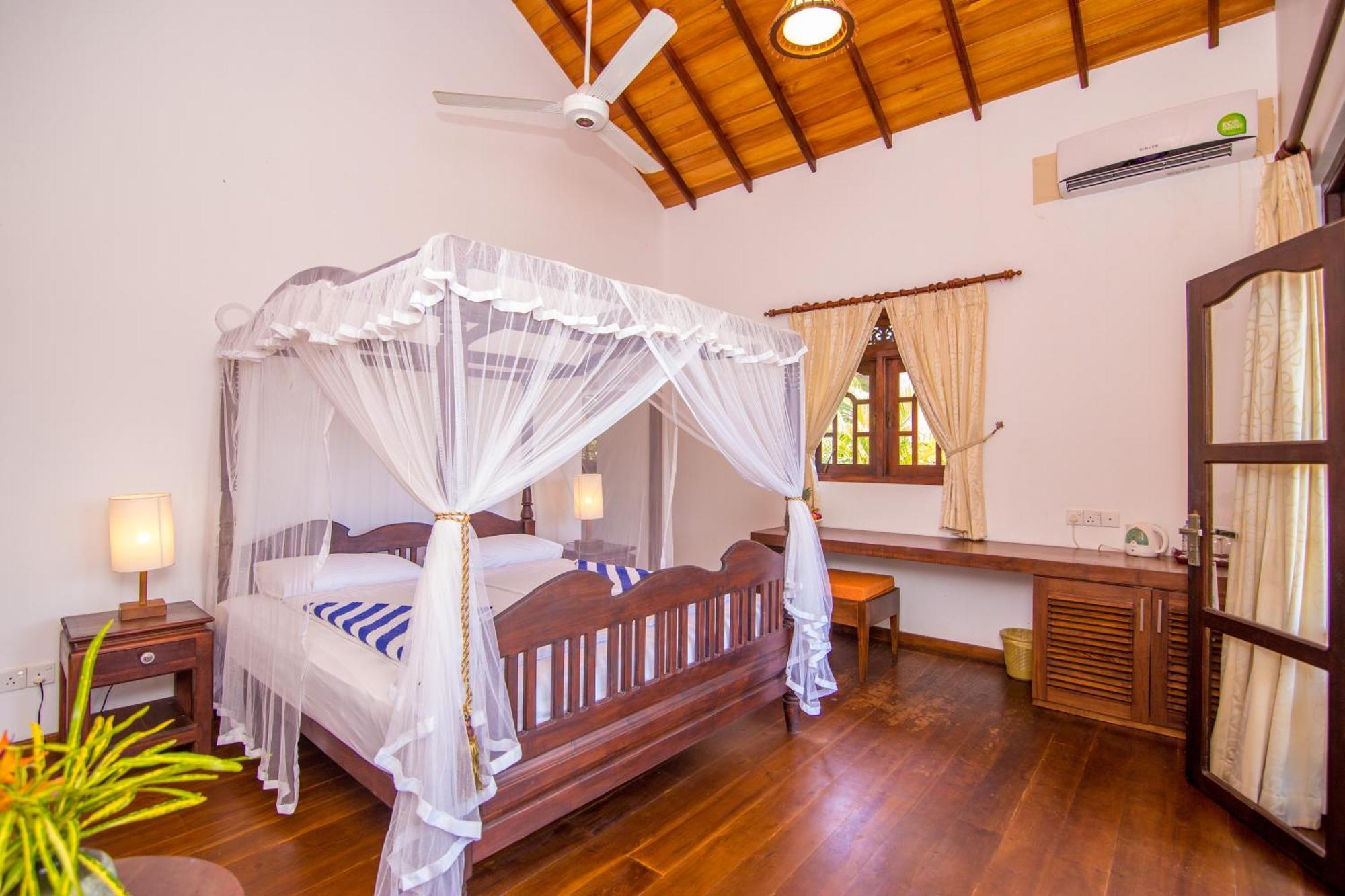 Lanka Beach Boutique Bungalows & Grand Villa Tangalle Dış mekan fotoğraf